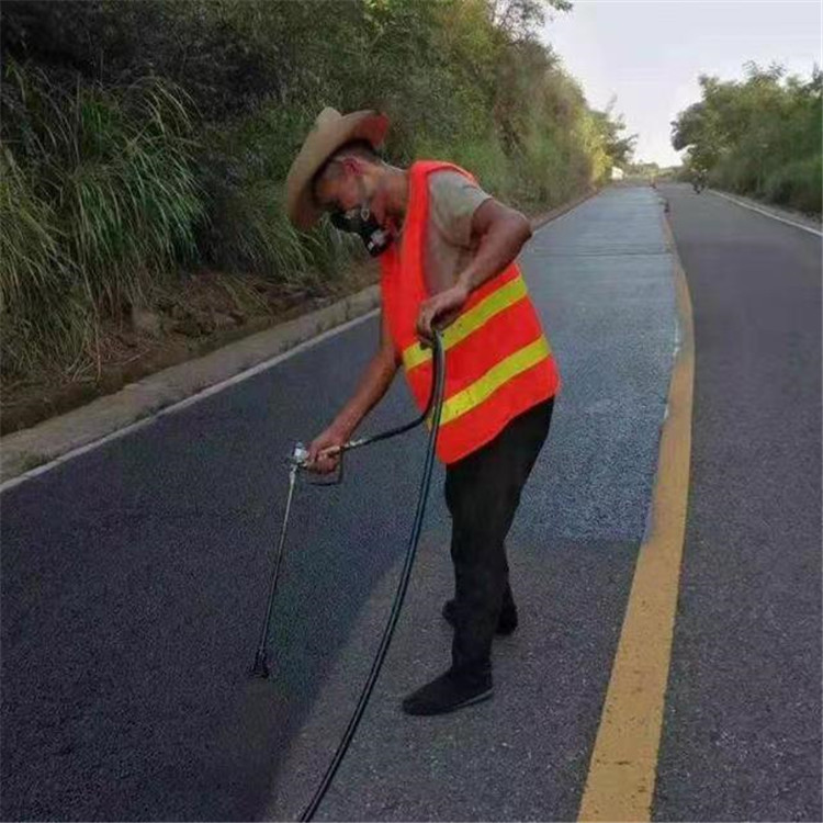 渝北 彩色防滑路面的底涂是保障路面附着力